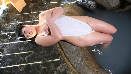 shizukachan0701 naked model image