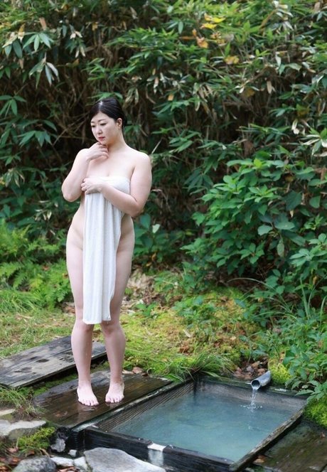 shizukachan0701 star naked image