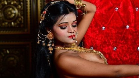 Amaira Roy exclusive model galleries