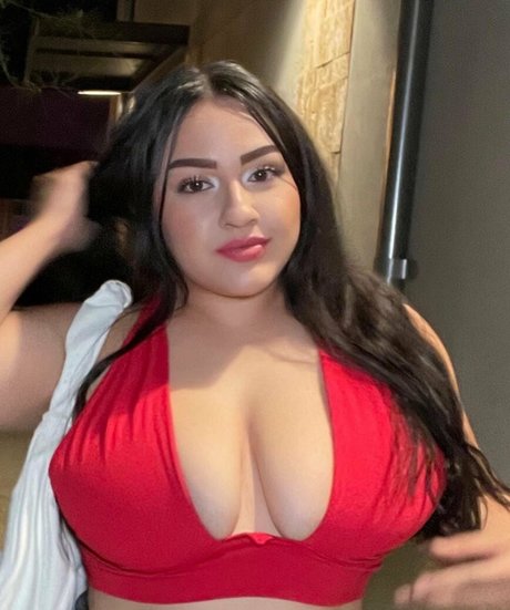 Yevanyberry model nice image