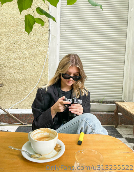 pervokursnica perfect pornstar pictures