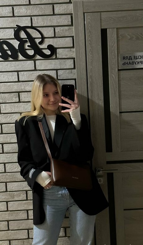 pervokursnica pretty star photos