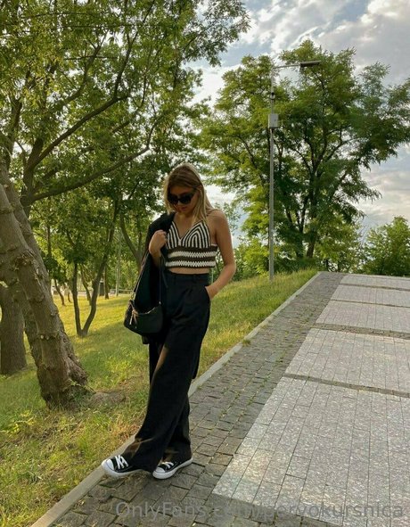 pervokursnica model nudes pics