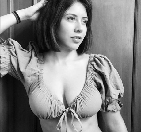 redhead threesome onlyfans beautiful pic