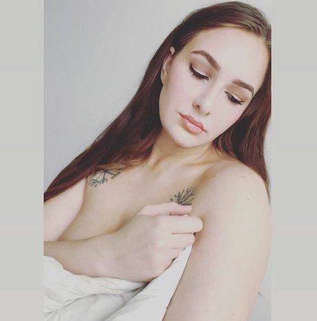 Ella Estrid free pornstar gallery