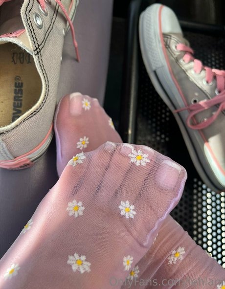 lehlani naked model pictures