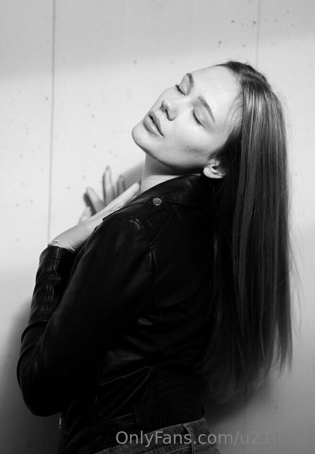 asian mature onlyfans sexy photo