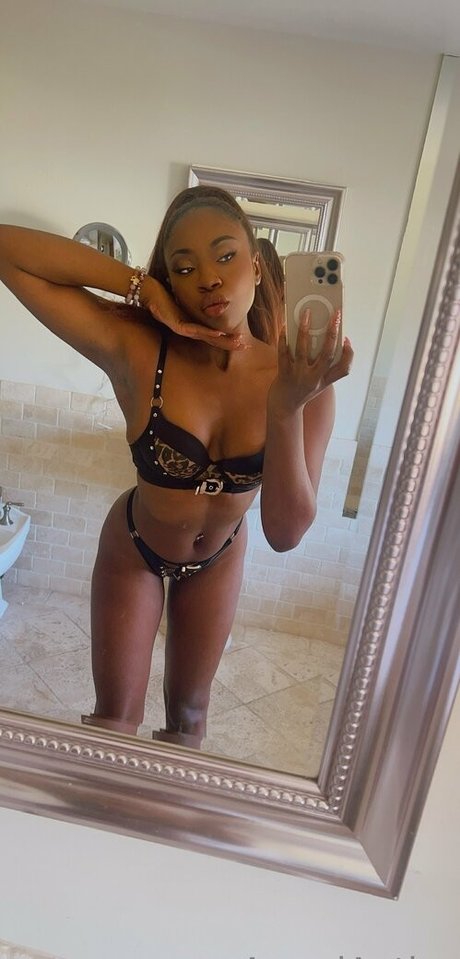 amariantics star erotic img