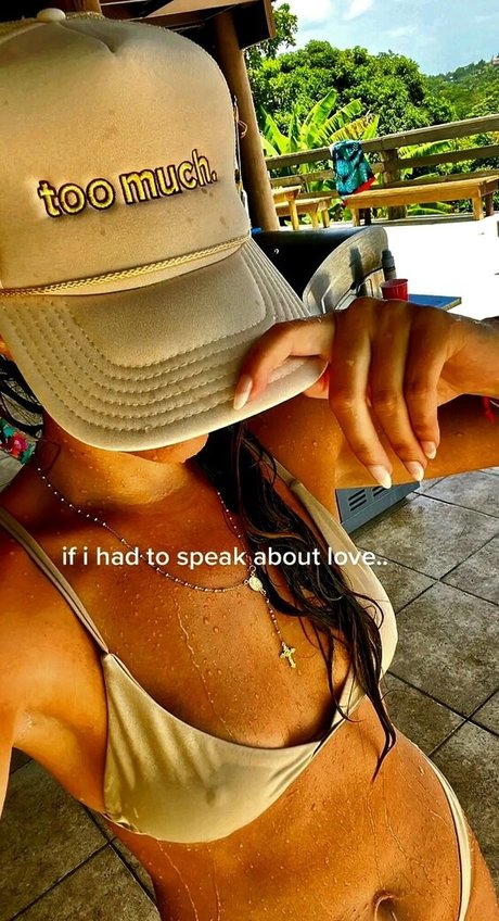 toomuchmariaaa high quality model picture