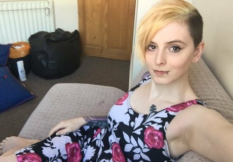 trincyboid pornstar sexy pictures