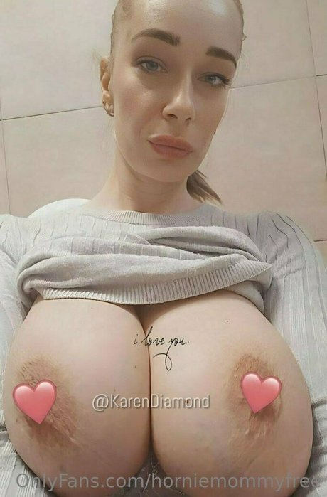 brunette petite onlyfans hd image