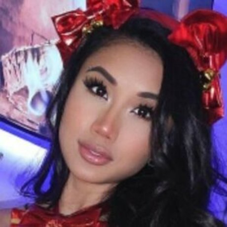 Msemkayvee star nude photo