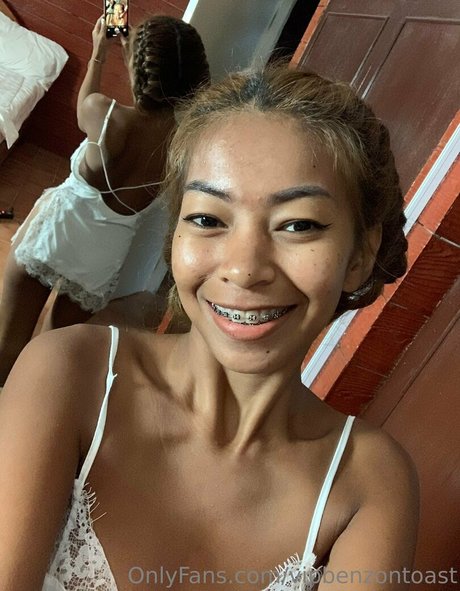 benzontoast model sexy photo