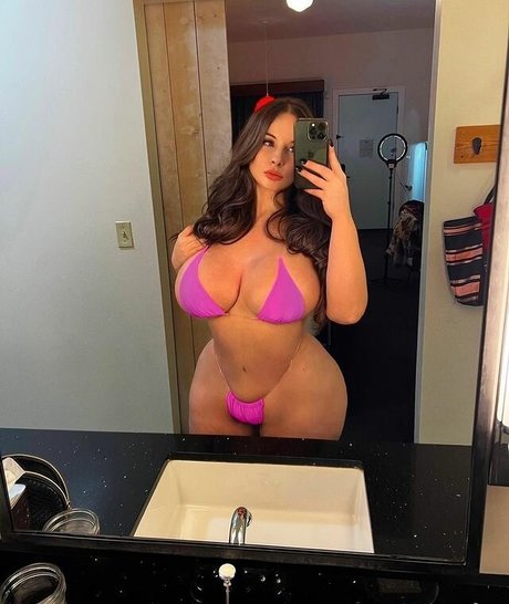 MorganLanexo nude model gallery