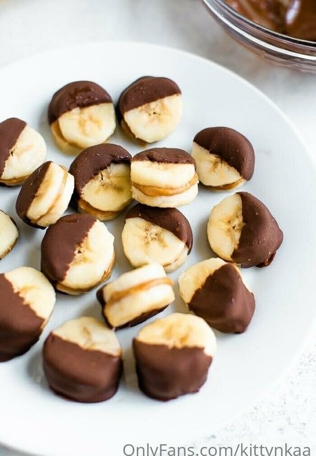 fat shemale onlyfans pornographic picture