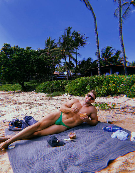 codydealfree pretty model archive