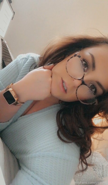 stepdaughter onlyfans hot nude pics