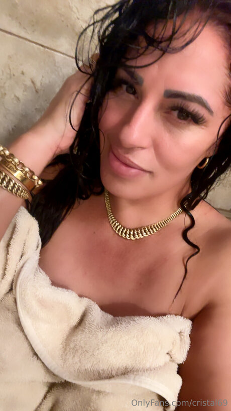 Cristal69 nice model image