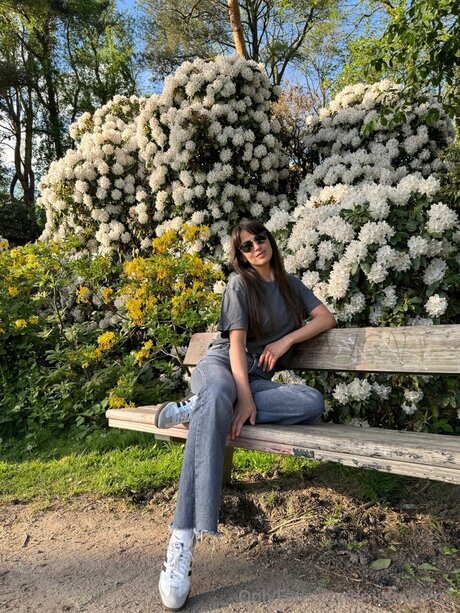 Miaqueen3 top actress pic