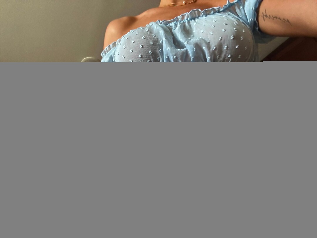 Laila Lewis perfect star gallery