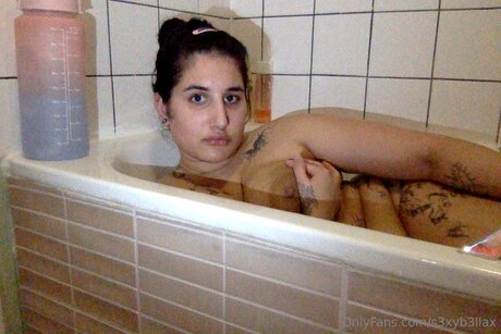 S3xyb3llax porn model pic