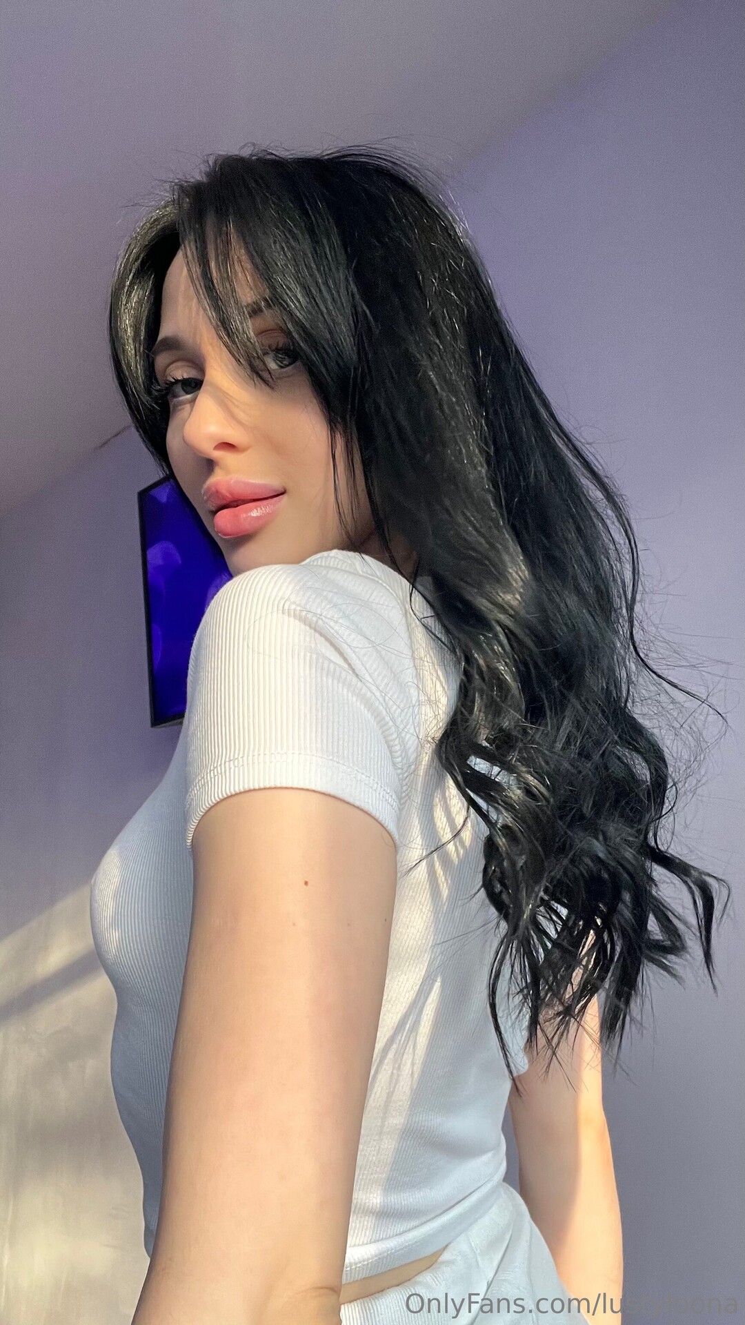 Lustyloona nude model pics