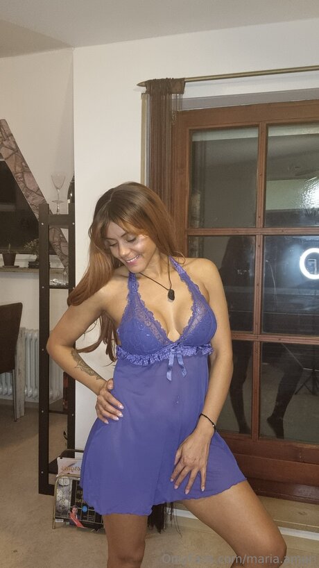 Angelinajohnsonfree nude model picture