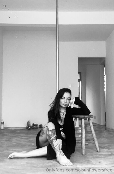 Solsunflowersfree erotic star pictures