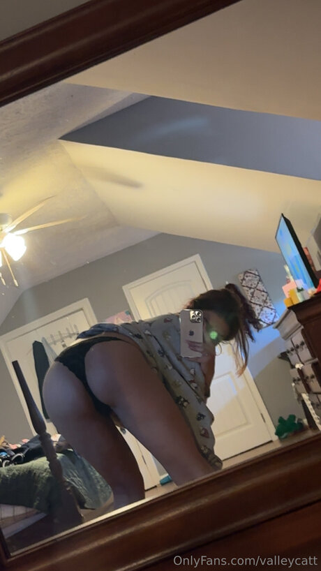 Spitonmysoul model pornographic pic