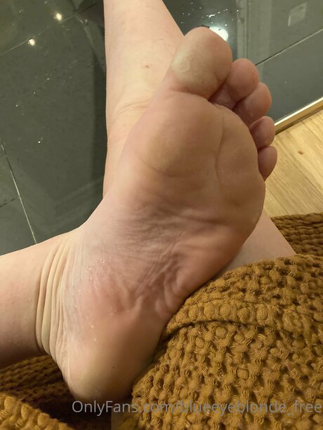 Blueeyeblonde Free perfect pornstar images