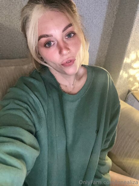 Lunealiza perfect star archive