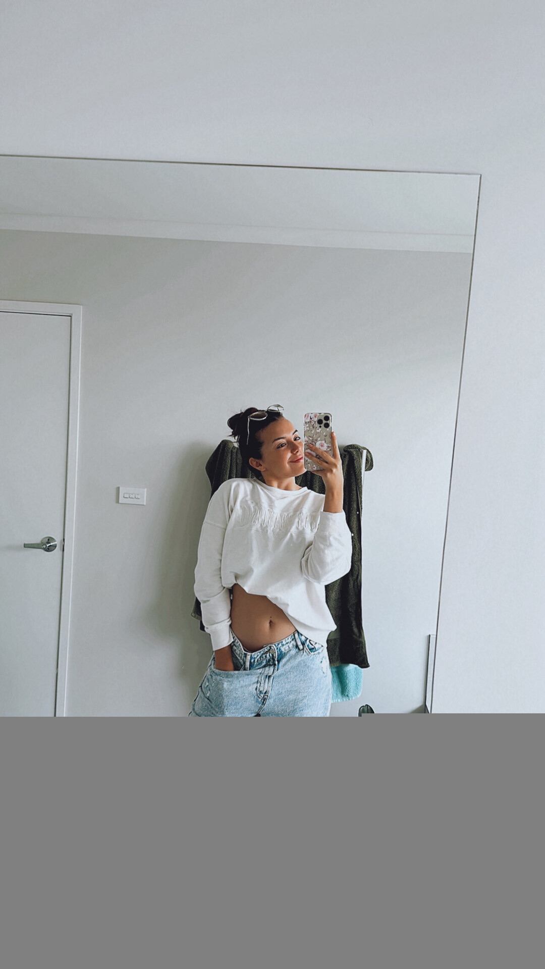 Amelialatorree model sexy pics