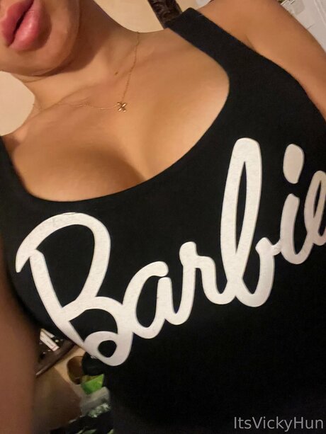 Itsvickyhun pornstar erotic galleries