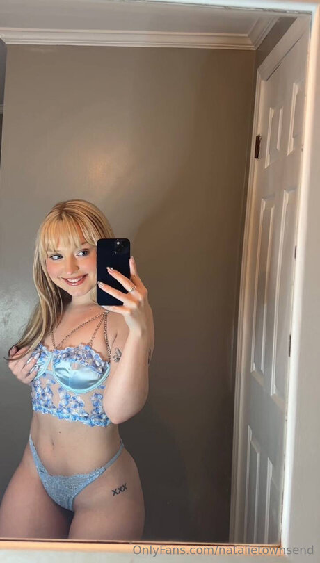 Natalietownsend sexy actress photos