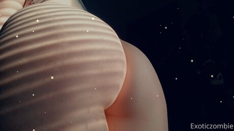 blonde cougar onlyfans sexy photos