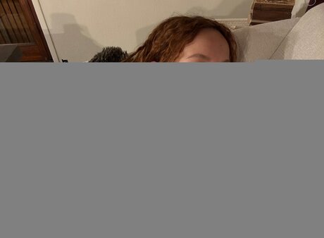 Leaessence pornographic star img