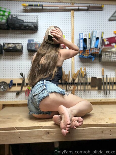 Oh Olivia Xoxo nude star pic