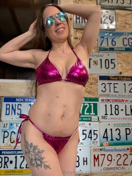 Oh Olivia Xoxo hd actress photos