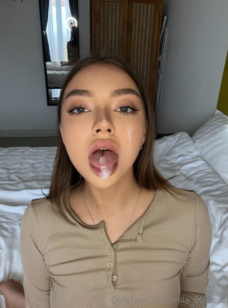 Mila Blooom high quality star image