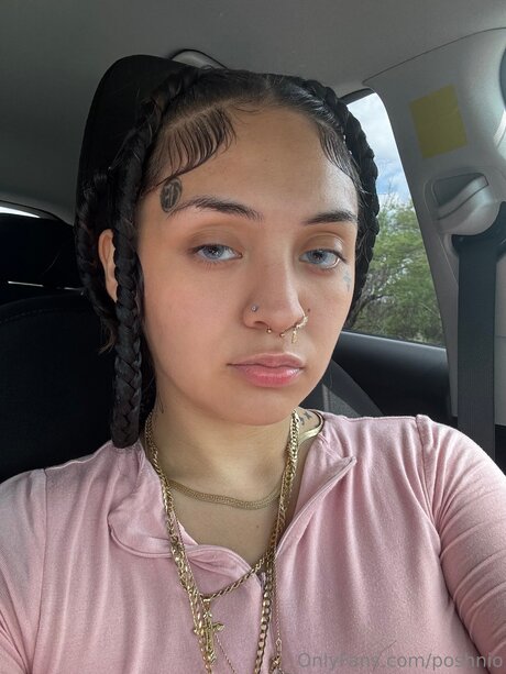 Poshnio model pretty galleries