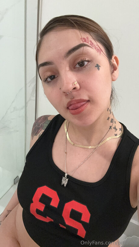 Poshnio pornstar perfect pics