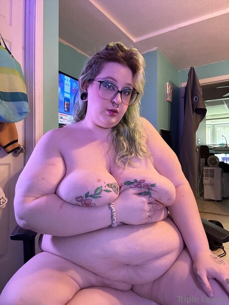 Triplelexxxi pornstar nudes pic