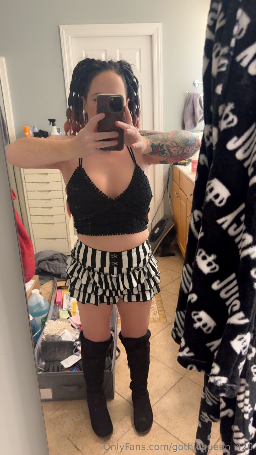 Gothicqueen 420 perfect model photo
