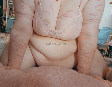 Puppyrolls hot model galleries