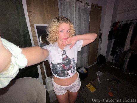 Alybolssa profile image