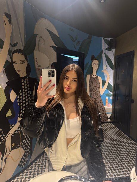 Amelia Lovis nice actress gallery