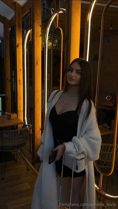 Amelia Lovis pornstar nice gallery