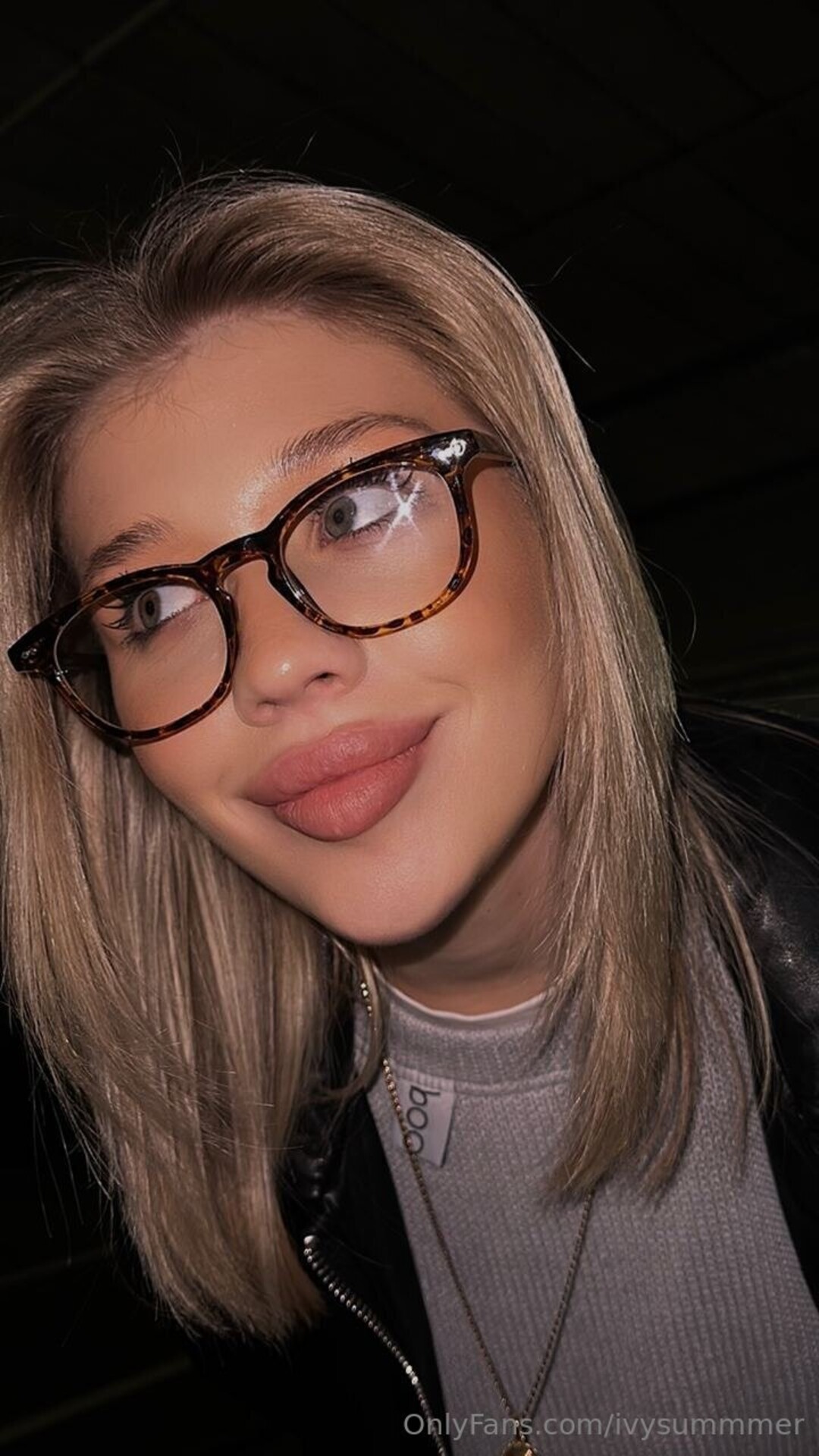 Ivysummmer pornstar hd pic