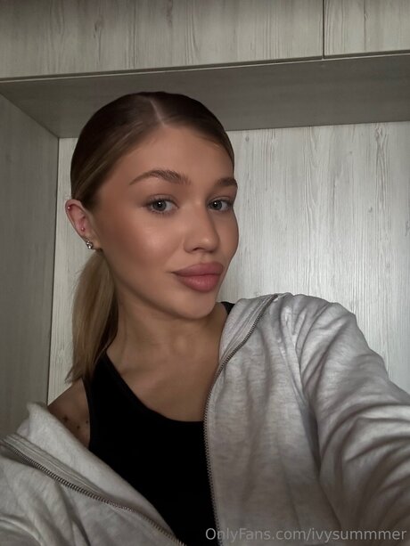 Ivysummmer pornstar perfect archive