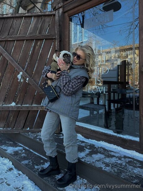 Ivysummmer hd pornstar image